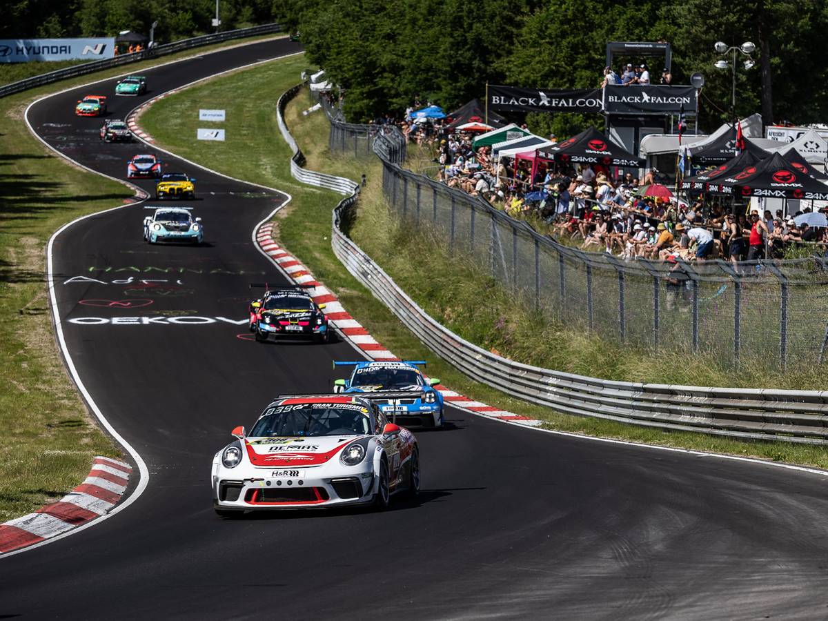 Sorg Rennsport mit starkem Auftritt auf dem Nürburgring