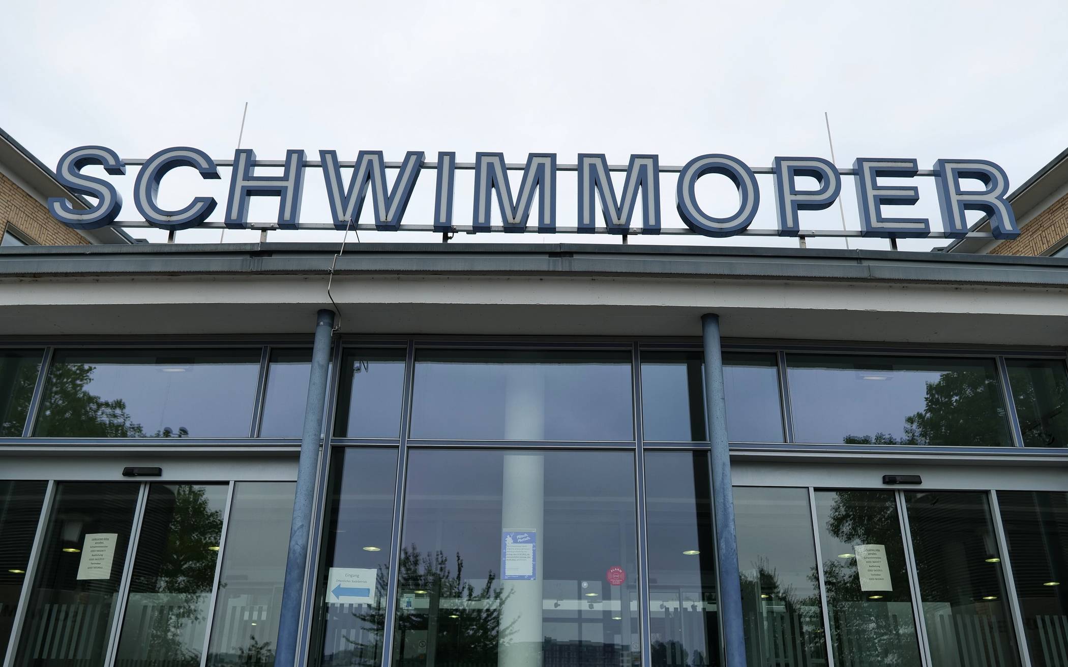 Andrang in der Schwimmoper – Sauna geschlossen