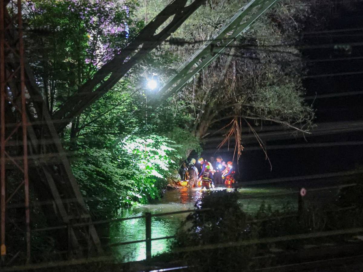 Mutmaßlicher Räuber nach Sturz in die Wupper verhaftet