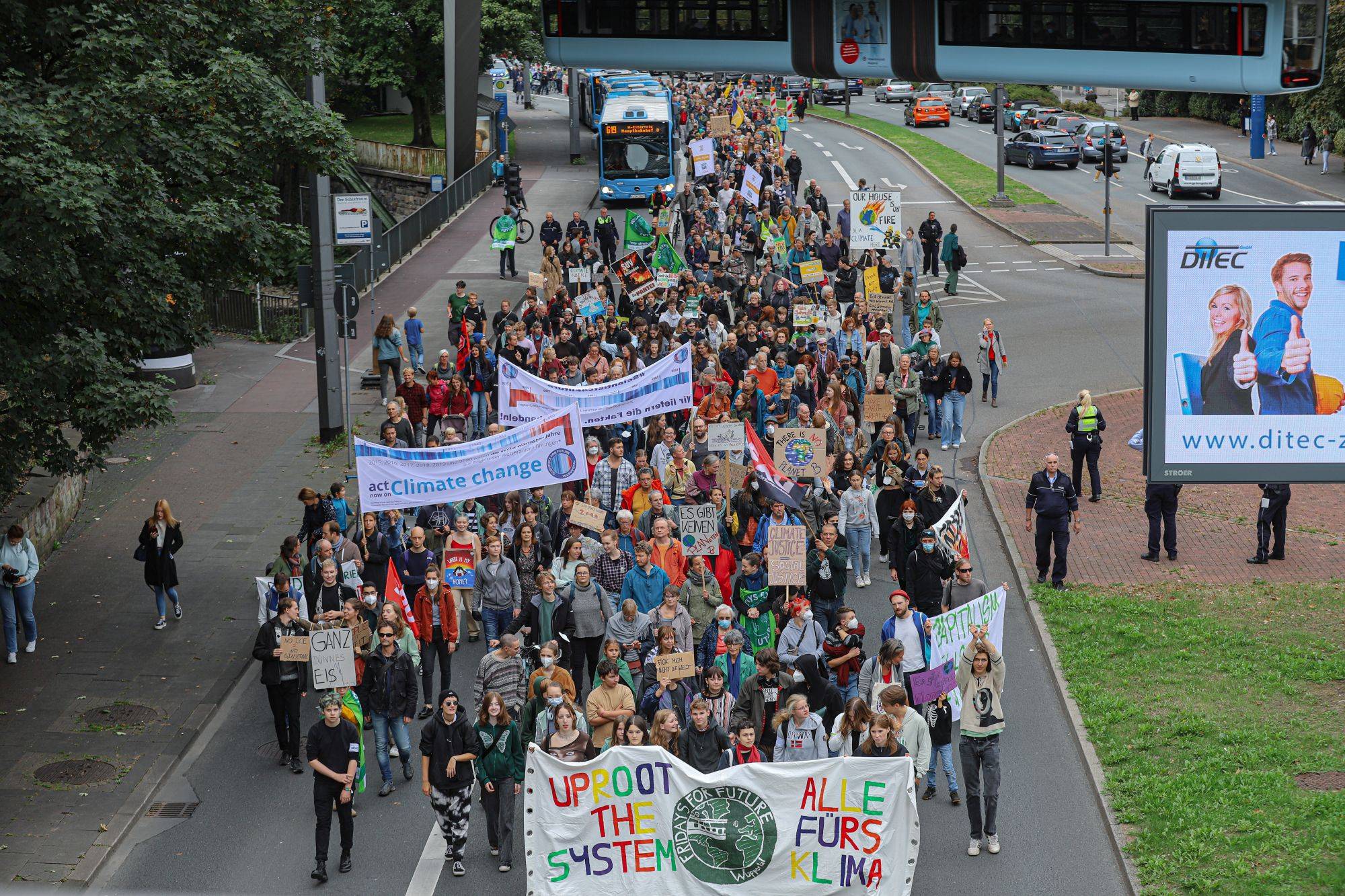 Aufnahme der FFF-Demo im September 2022 in Wuppertal.